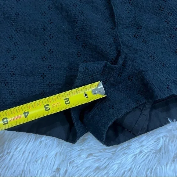 Free People Black Eyelet Lace Button Up Black shorts size 6 - Picture 5 of 13